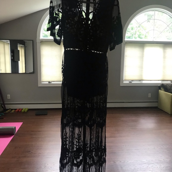 Dress - Picture 3 of 4